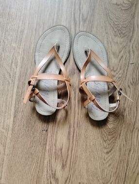 Blowfish Women’s Tan Strappy Thong Sandals